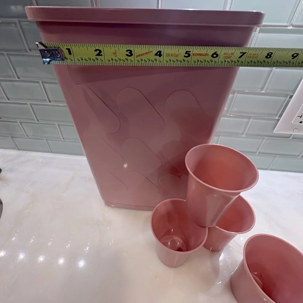 Vintage Mauve Waste Basket and Four Matching Cups